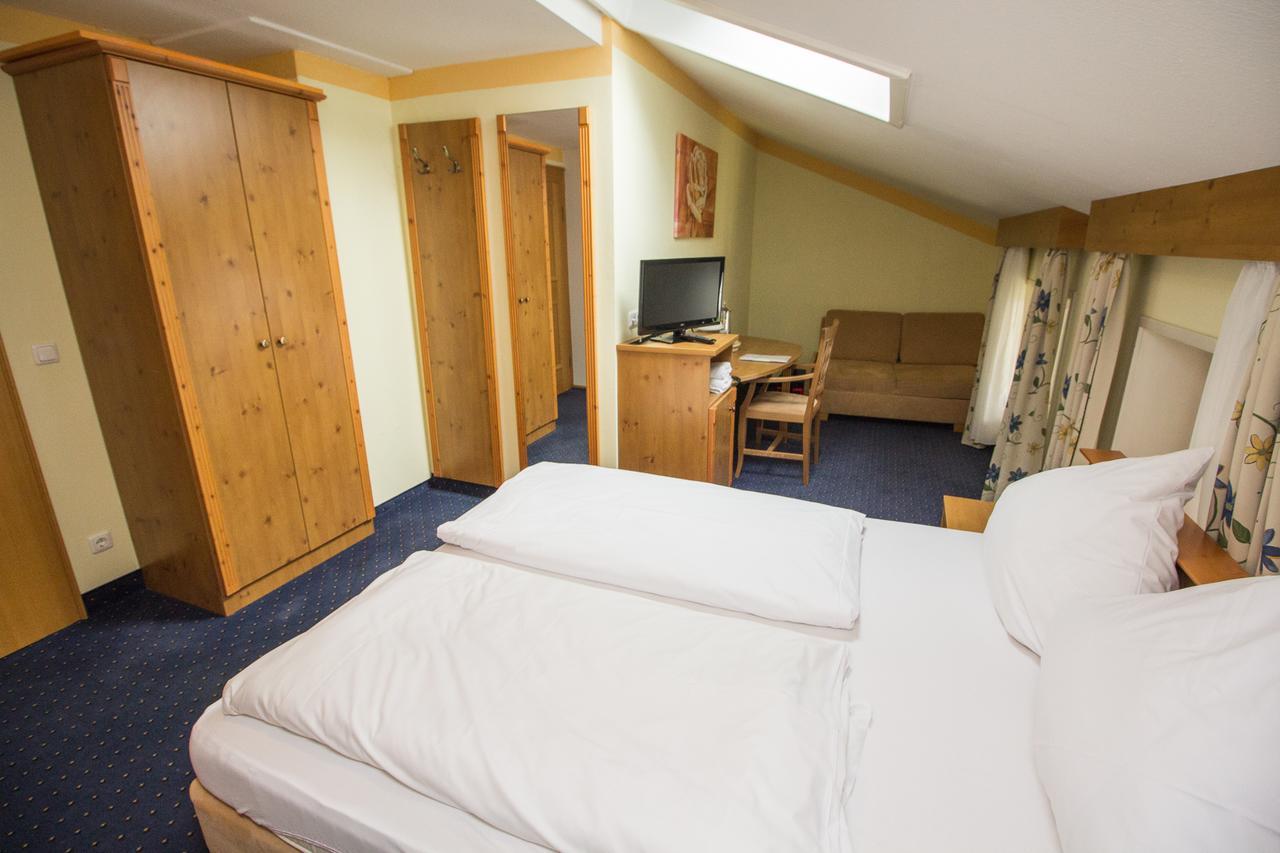 Marienhof Hotel 3*